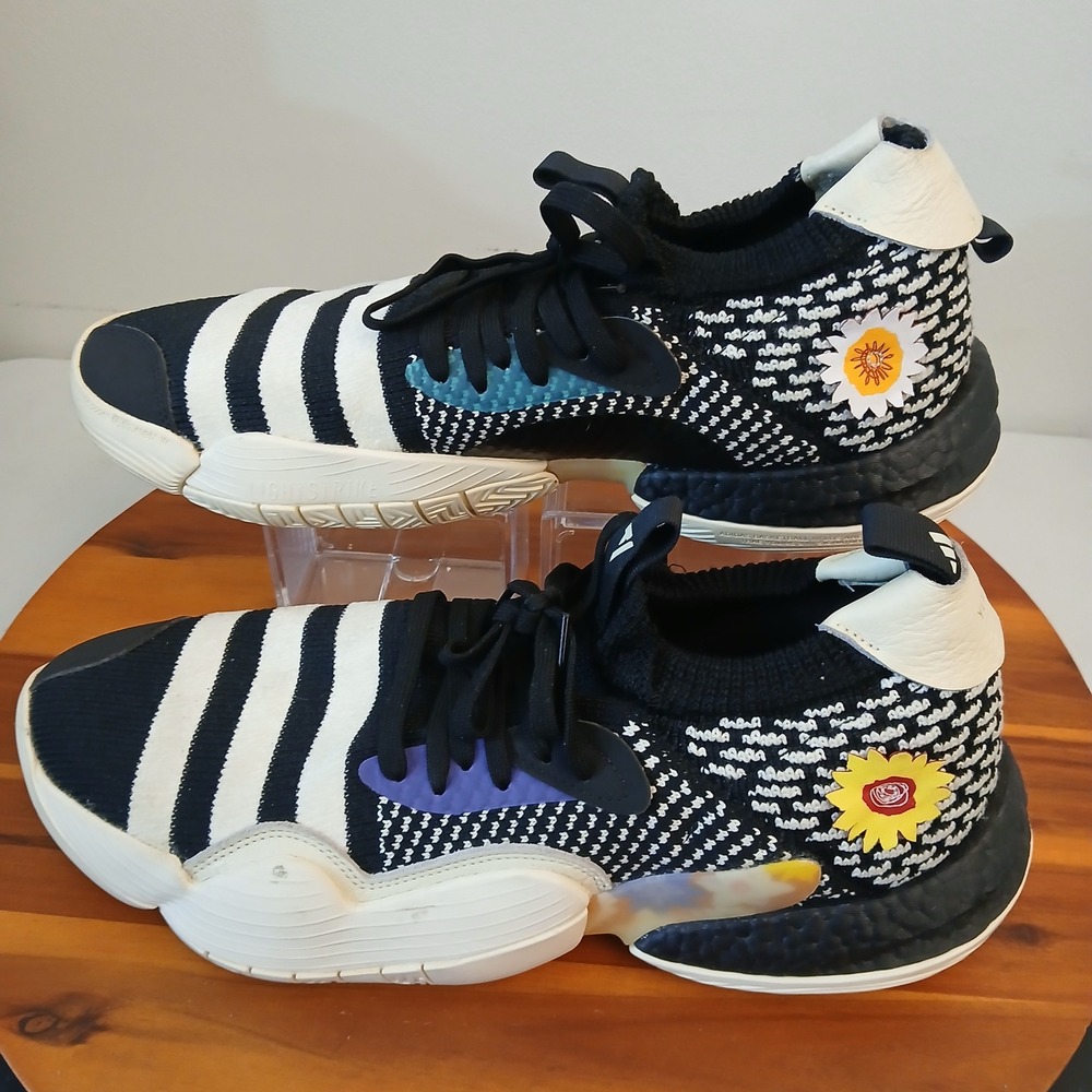 Adidas Trae Young 2.0 Mid Mens Size 13 Black White Flower Shoes Sneakers IG2590